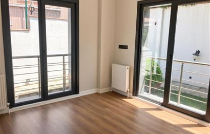 Uskumruköy'de Butik Sitede Kiralık 4+1 İkiz Villa