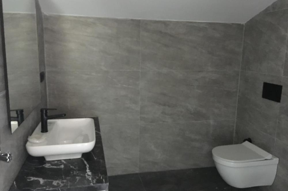 Uskumruköy'de Butik Sitede Kiralık 4+1 İkiz Villa