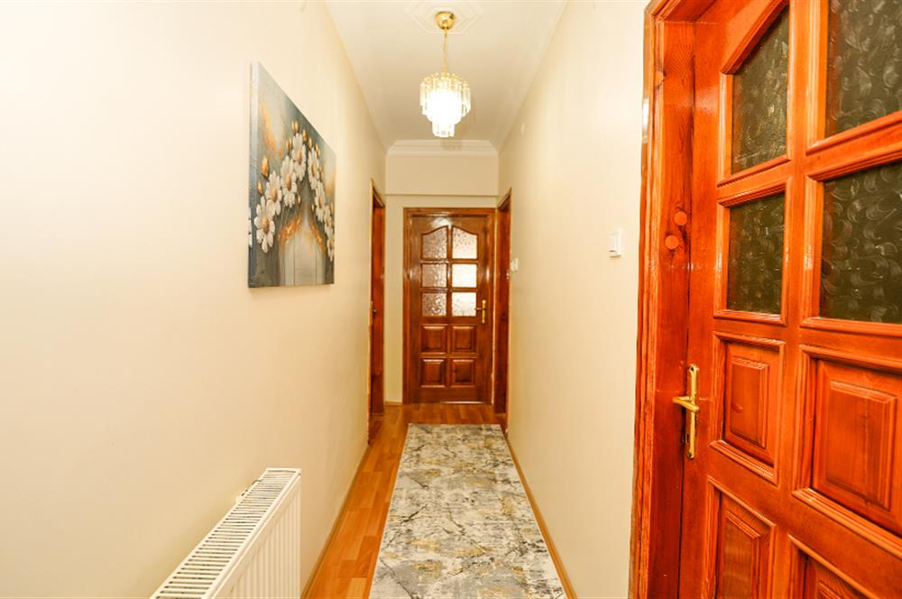 C21 Cius; Güraş 2 Sitesi'nde Deniz Manzaralı Eşyalı 3+1 Ara Kat