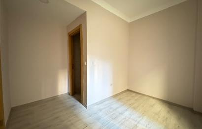 Ümraniye Çamlık Türbe Sokakta Masrafsız, Butik Binada Geniş 3+1