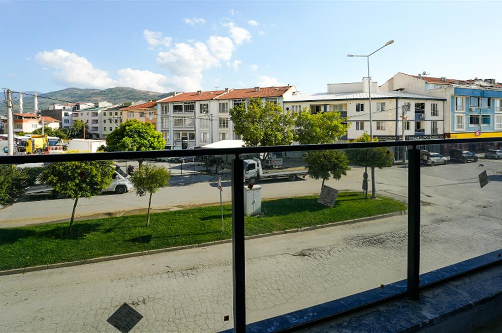 C21 Cius; Bölge Parkı Civ Önü Açık 3+1 Dükkan Üstü Sıfır Daire