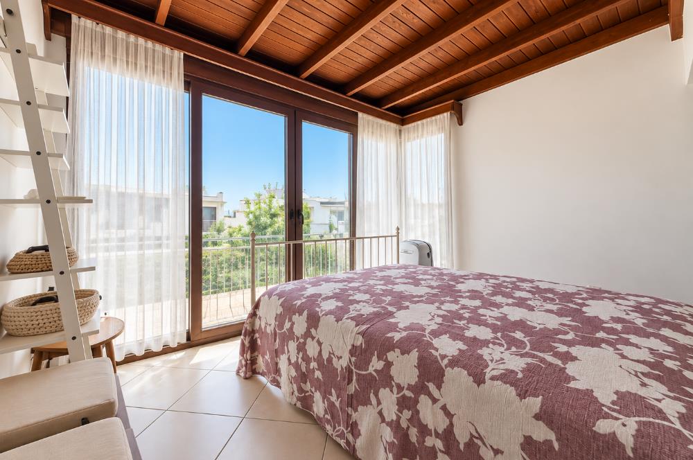 Torbada denize yürüme mesafesi satılık villa