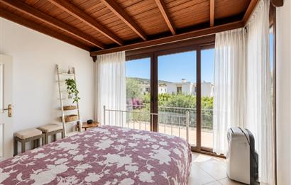 Torbada denize yürüme mesafesi satılık villa