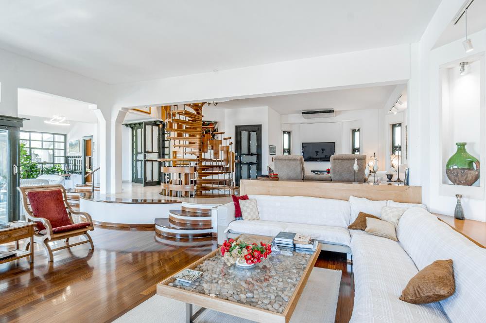 BODRUM YOKUŞBAŞI SATILIK 4+1 HAVUZLU KALE MANZARALI MÜSTAKİL EV