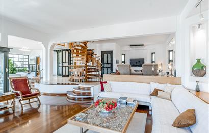 BODRUM YOKUŞBAŞI SATILIK 4+1 HAVUZLU KALE MANZARALI MÜSTAKİL EV