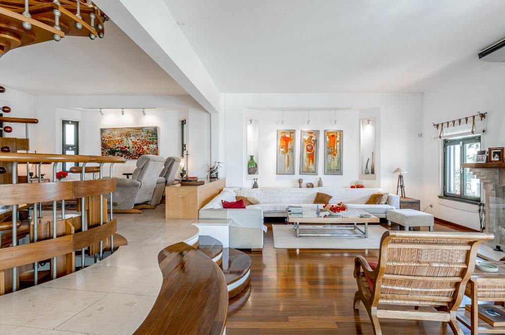 BODRUM YOKUŞBAŞI SATILIK 4+1 HAVUZLU KALE MANZARALI MÜSTAKİL EV