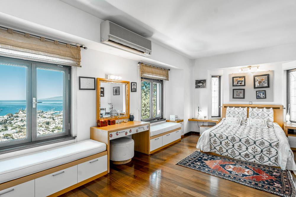 BODRUM YOKUŞBAŞI SATILIK 4+1 HAVUZLU KALE MANZARALI MÜSTAKİL EV