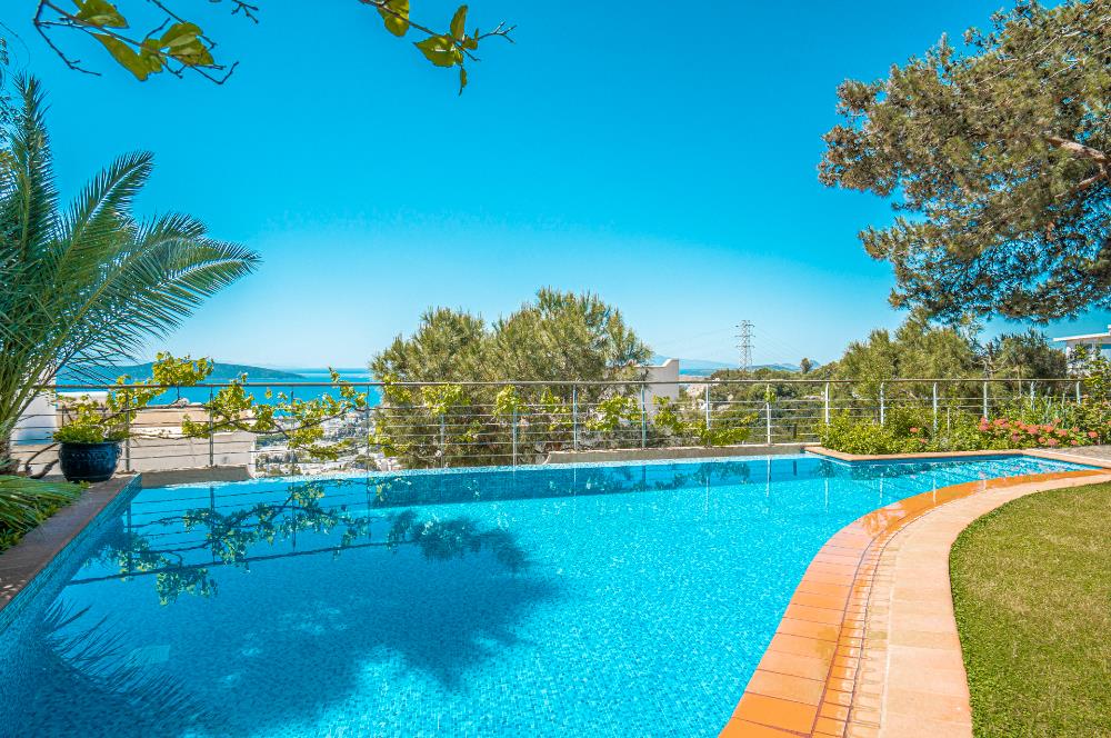 BODRUM YOKUŞBAŞI SATILIK 4+1 HAVUZLU KALE MANZARALI MÜSTAKİL EV
