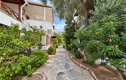 Torbada denize yürüme mesafesi satılık villa