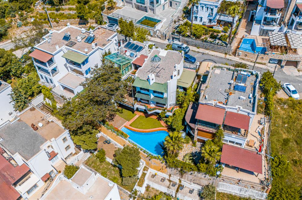 BODRUM YOKUŞBAŞI SATILIK 4+1 HAVUZLU KALE MANZARALI MÜSTAKİL EV