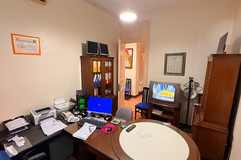 TAKSİM HARBİYE’DE KİRALIK 4+1 BÜRO&OFİS