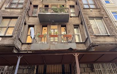 TAKSİM HARBİYE’DE KİRALIK 4+1 BÜRO&OFİS