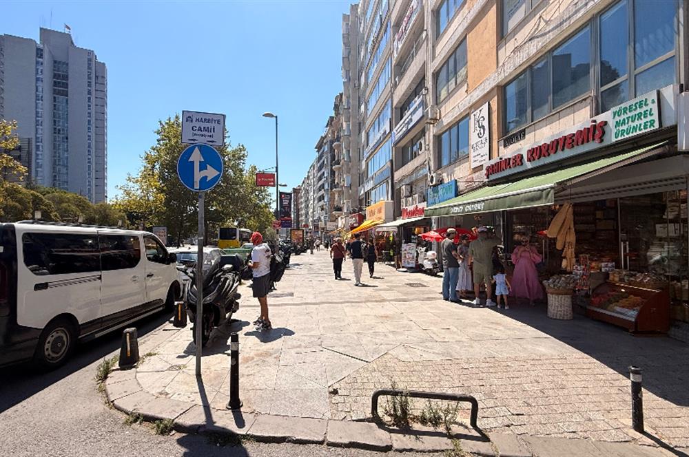 TAKSİM HARBİYE’DE KİRALIK DÜKKAN
