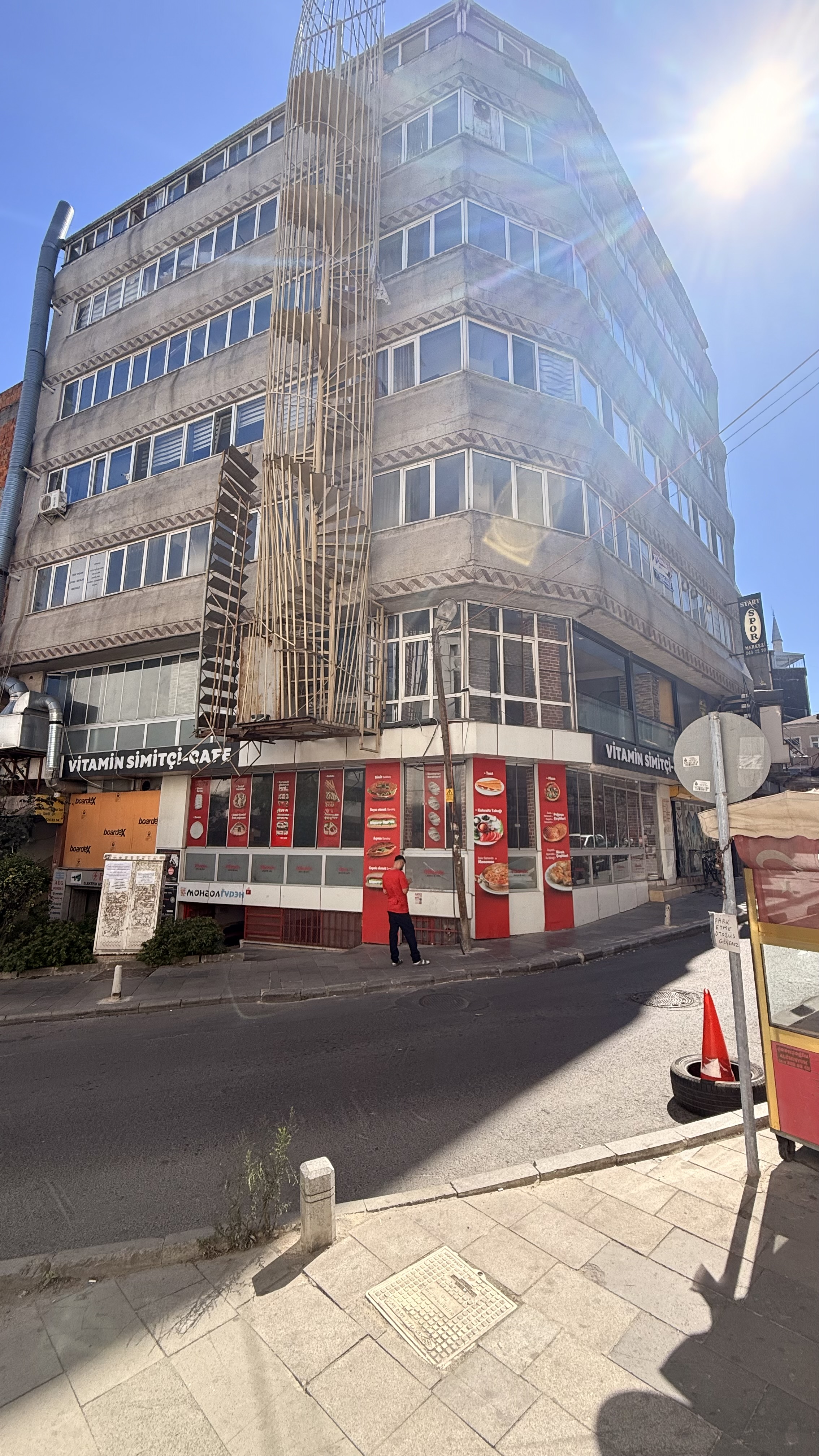 KAĞITHANE ÇAĞLAYAN 2 KATLI KÖŞE DÜKKAN