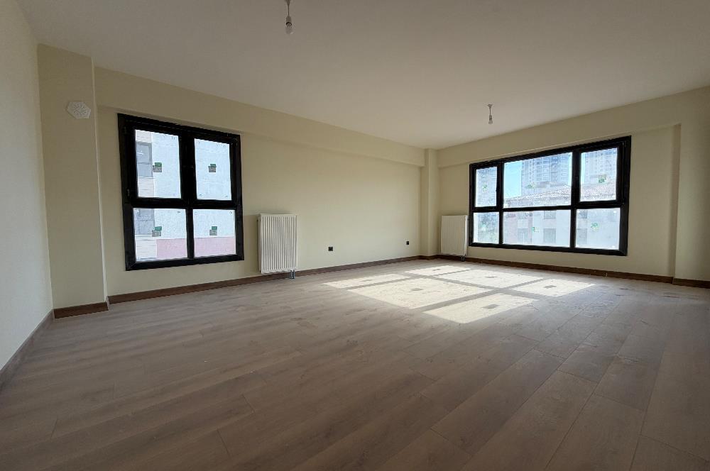 ATAŞEHİR’DE SATILIK LÜKS 3+1 DAİRE