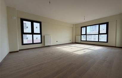 ATAŞEHİR’DE SATILIK LÜKS 3+1 DAİRE