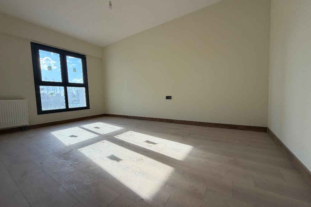 ATAŞEHİR’DE SATILIK LÜKS 3+1 DAİRE