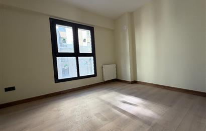 ATAŞEHİR’DE SATILIK LÜKS 3+1 DAİRE