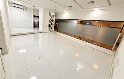 Hilton Otel Çarşı İçinde Kiralık 120m² Mağaza/Ofis