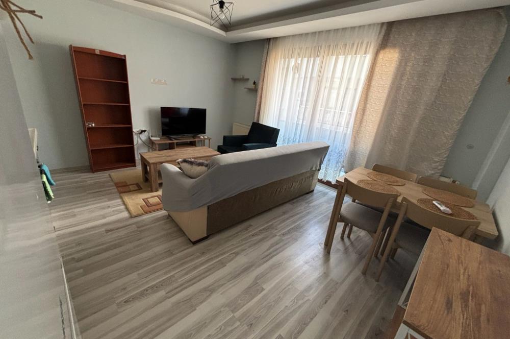 Anadolu Caddesinde Merkezi Konumda Eşyalı 1+1 Kiralık Daire