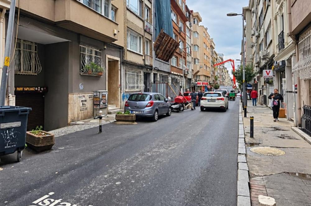 KURTULUŞ BOZKURT CADDESİ ÜZERİNDE SATILIK 3+1 DAİRE