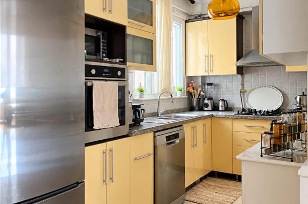 KURTULUŞ BOZKURT CADDESİ ÜZERİNDE SATILIK 3+1 DAİRE