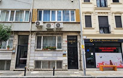 KURTULUŞ BOZKURT CADDESİ ÜZERİNDE SATILIK 3+1 DAİRE