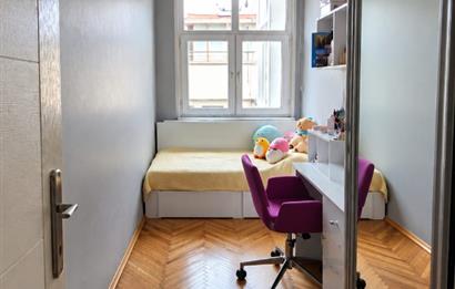 KURTULUŞ BOZKURT CADDESİ ÜZERİNDE SATILIK 3+1 DAİRE