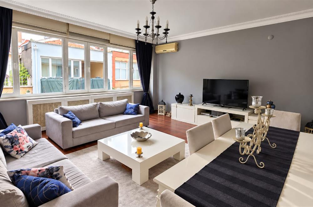 KURTULUŞ BOZKURT CADDESİ ÜZERİNDE SATILIK 3+1 DAİRE