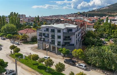 C21 Cius; Bölge Parkı Civ Önü Açık 3+1 Dükkan Üstü Sıfır Daire