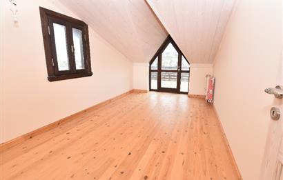 Zekeriyaköy de Kiralık Müstakil Girişli İkiz Villa