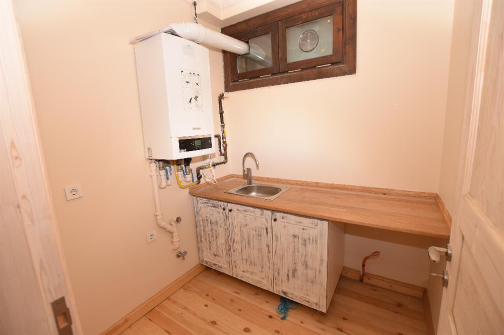 Zekeriyaköy de Kiralık Müstakil Girişli İkiz Villa