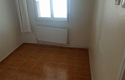 GEMLİK KÜÇÜK KUMLADA BAKIMLI 3.KAT SATILIK 2+1 DAİRE yazlık ve kışlık kullanımlı
