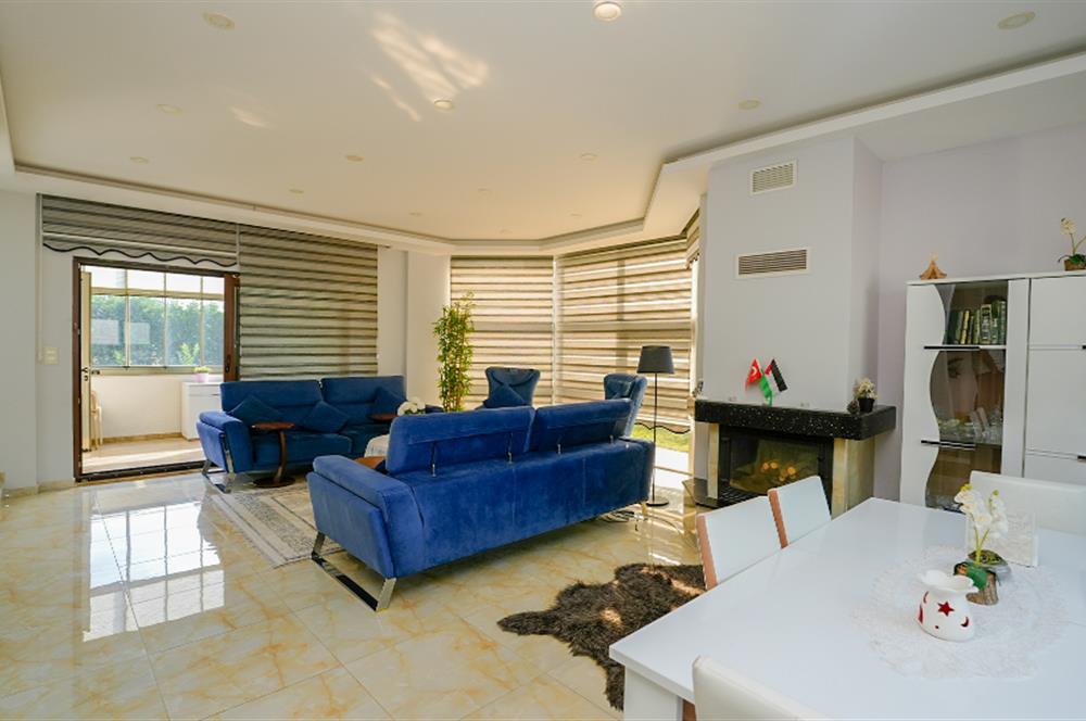 C21 Cius; Nilüferköy'de 680 m² Arsada 5+1 Müstakil Villa
