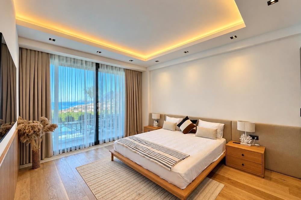 Turgutreis 1000M2 Arsa Üzerinde Full Deniz Manzaralı Flat Villa
