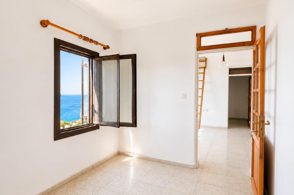 Bodrum Gümüşkaya Sitesinde Plajlı Müstakil Villa