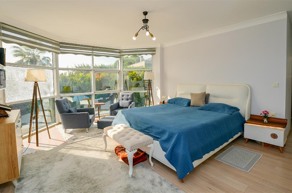 C21 Cius; Nilüferköy'de 680 m² Arsada 5+1 Müstakil Villa