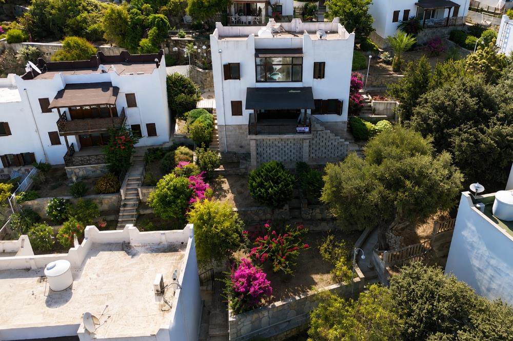 Bodrum Gümüşkaya Sitesinde Plajlı Müstakil Villa