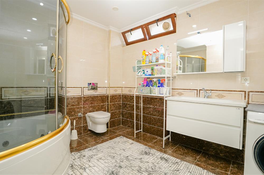 C21 Cius; Nilüferköy'de 680 m² Arsada 5+1 Müstakil Villa