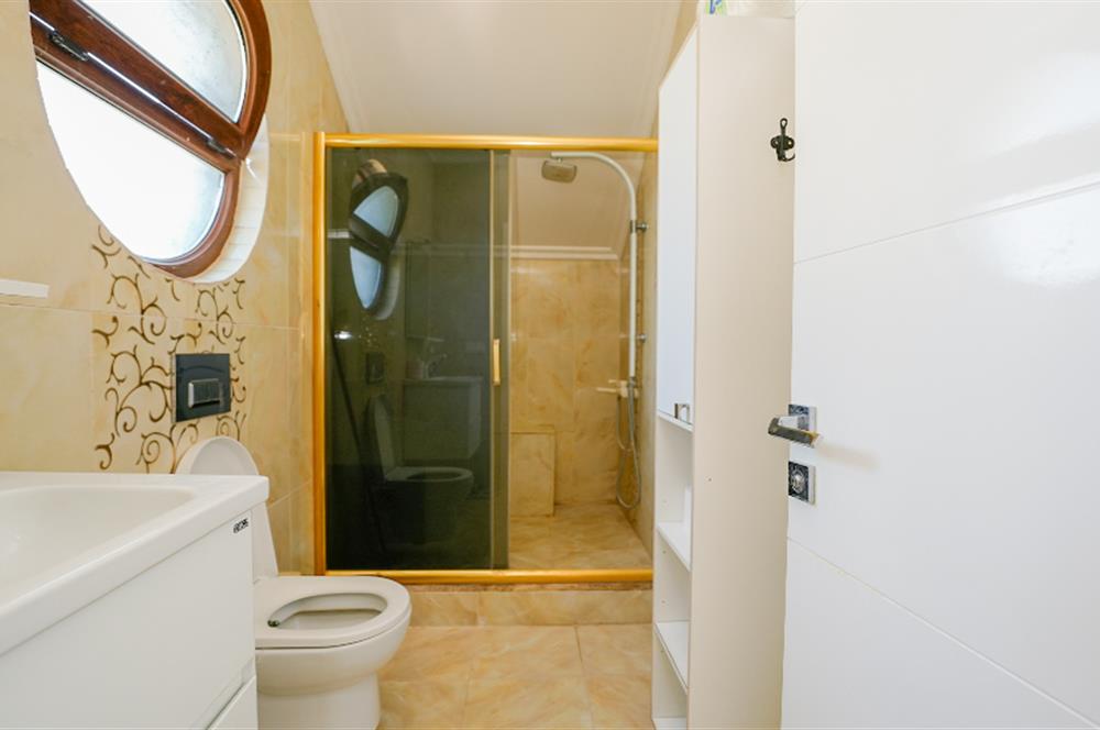 C21 Cius; Nilüferköy'de 680 m² Arsada 5+1 Müstakil Villa