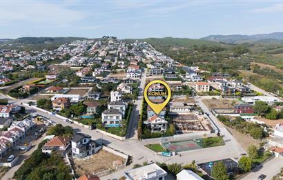 C21 Cius; Nilüferköy'de 680 m² Arsada 5+1 Müstakil Villa