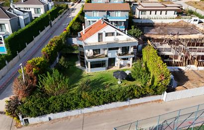 C21 Cius; Nilüferköy'de 680 m² Arsada 5+1 Müstakil Villa