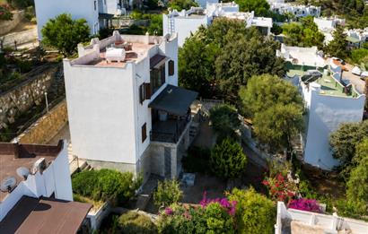 Bodrum Gümüşkaya Sitesinde Plajlı Müstakil Villa