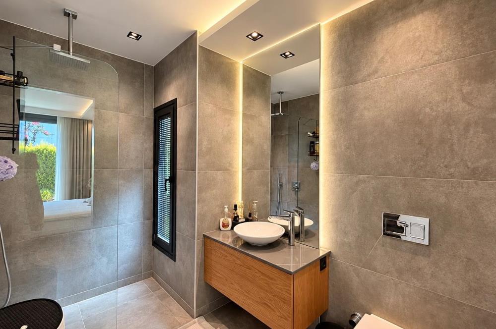 Turgutreis 1000M2 Arsa Üzerinde Full Deniz Manzaralı Flat Villa