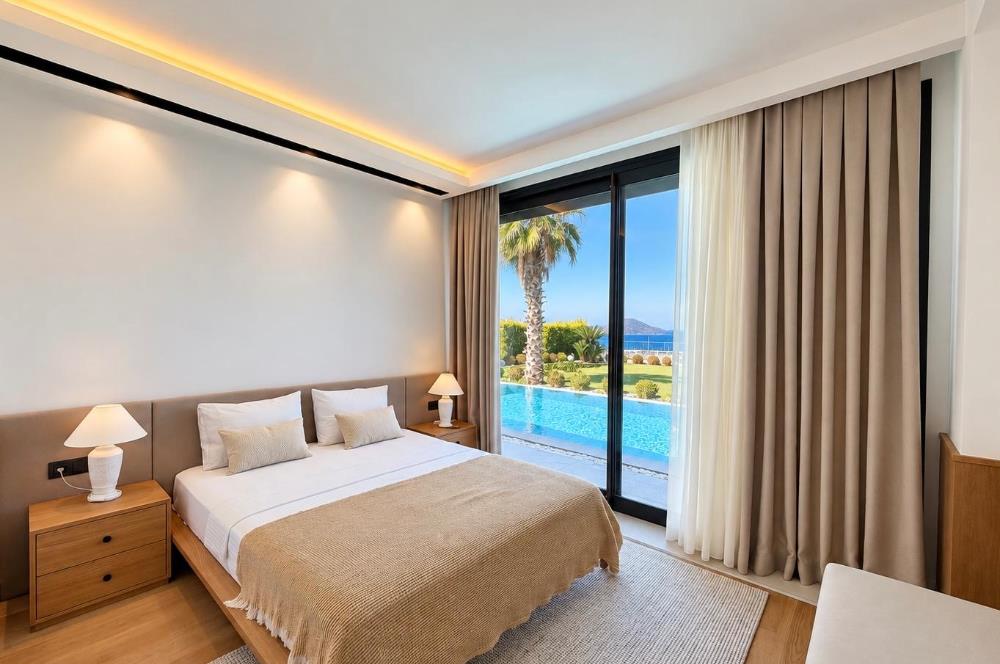Turgutreis 1000M2 Arsa Üzerinde Full Deniz Manzaralı Flat Villa