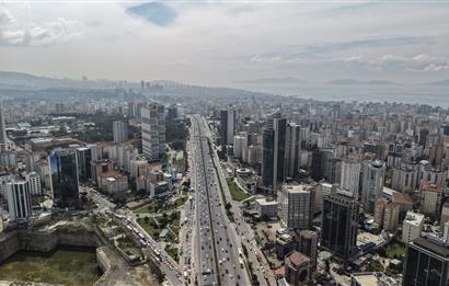 KOZYATAĞI METRONUN YANINDA E 5 CEPHELİ TAM KAT KİRALIK OFİS