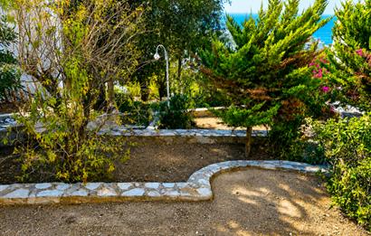 Bodrum Gümüşkaya Sitesinde Plajlı Müstakil Villa