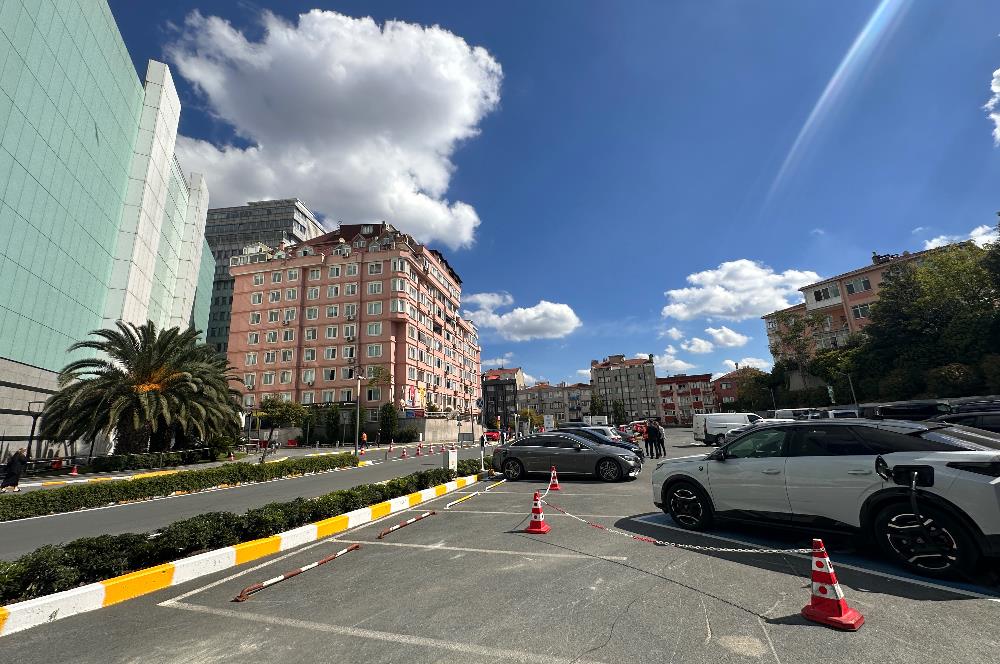 CEVAHİR AVM YANINDA 3+1 SATILIK DAİRE 