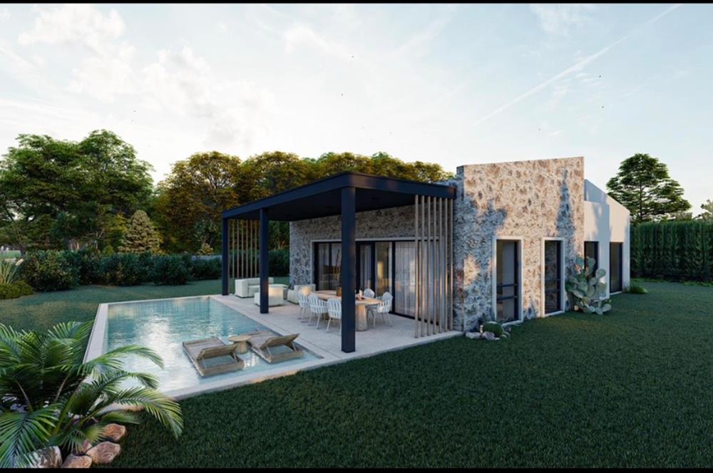 900 M2 Arsa Üzerinde Tek Katlı Taş Villa