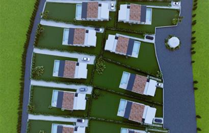 900 M2 Arsa Üzerinde Tek Katlı Taş Villa